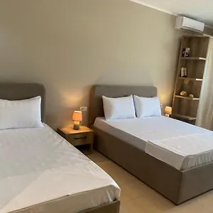 Rumar Hotel Durrës