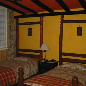 *** Hotel Los Alpes Ecuador